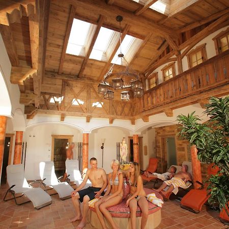 Hotel Preishof Kirchham Bagian luar foto