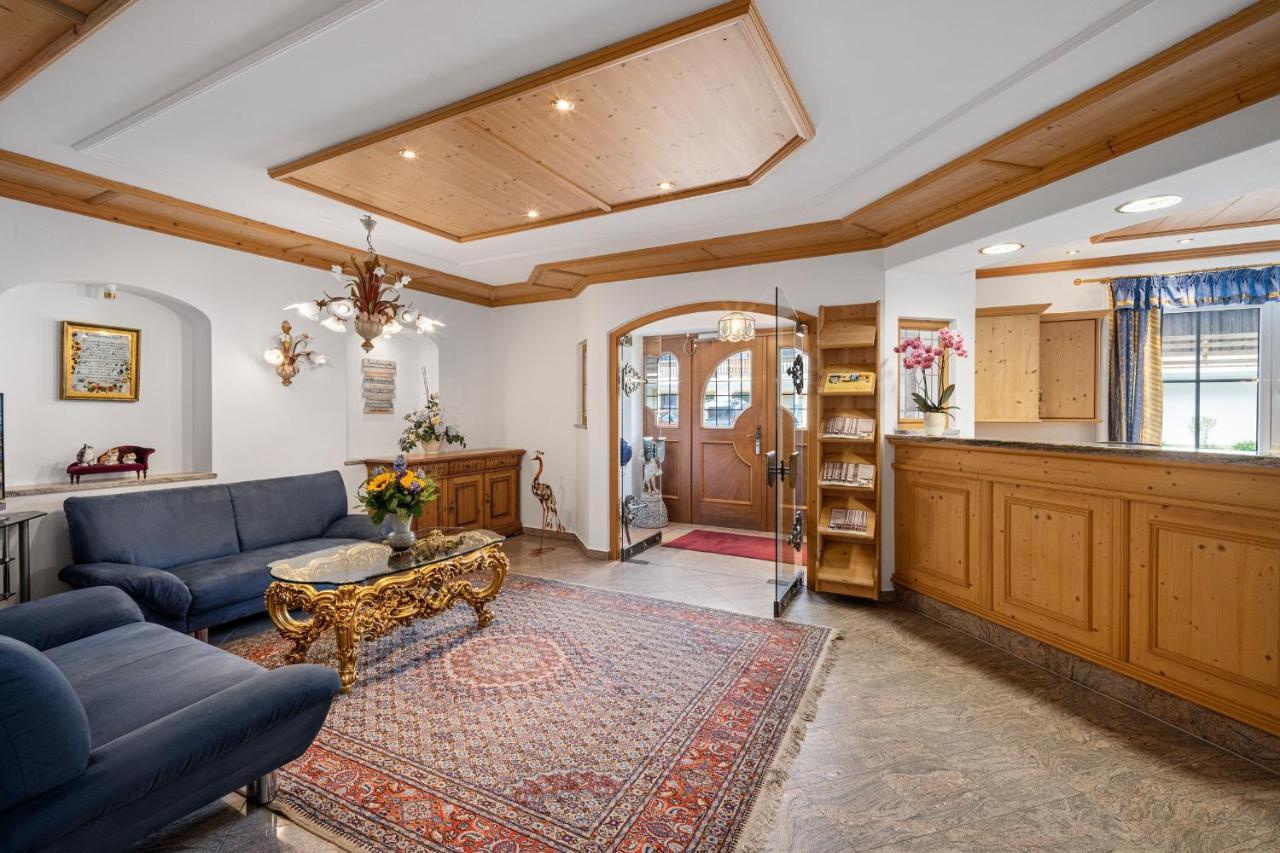 Hotel Preishof Kirchham Bagian luar foto