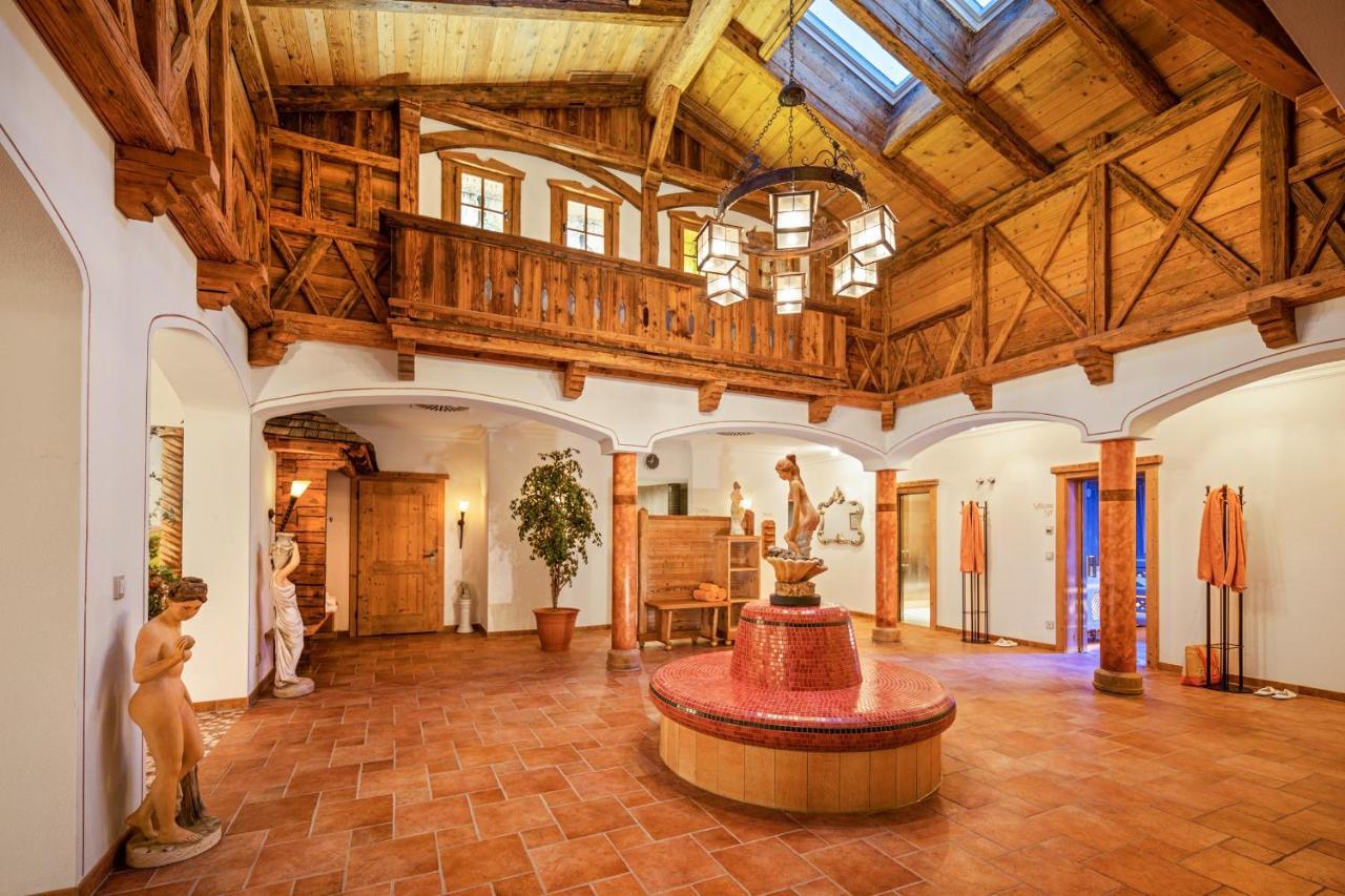 Hotel Preishof Kirchham Bagian luar foto