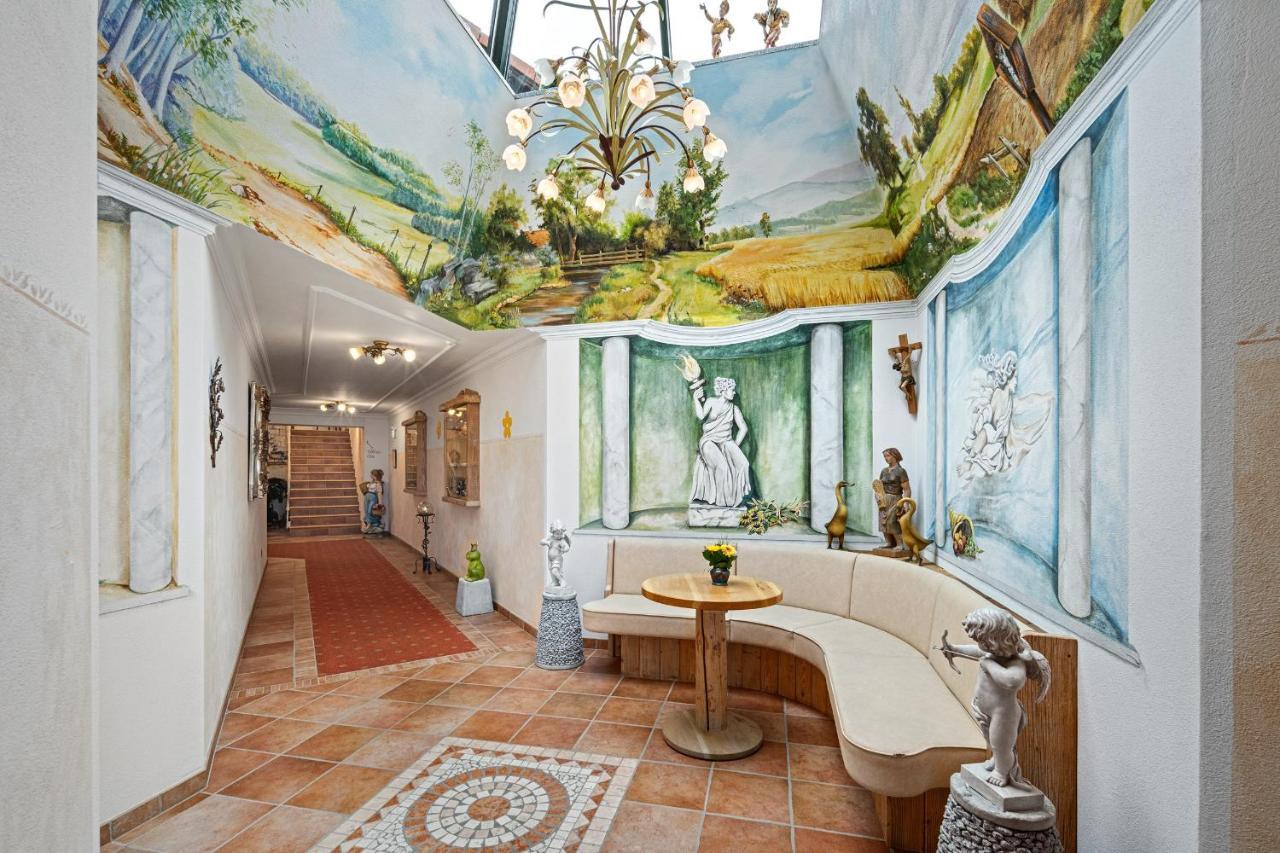 Hotel Preishof Kirchham Bagian luar foto